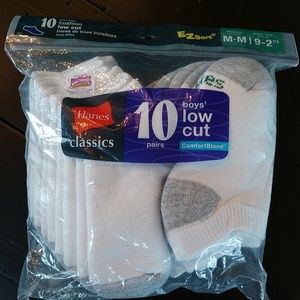 BNWT little boys low cut socks